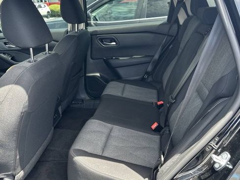 Used 2024 Nissan Rogue SV FWD image 8
