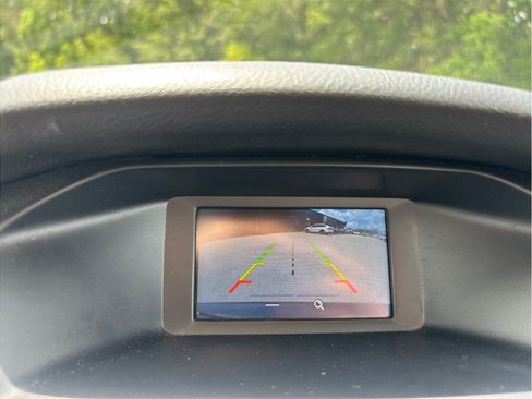 Used 2018 Ford Focus SE FWD image 22
