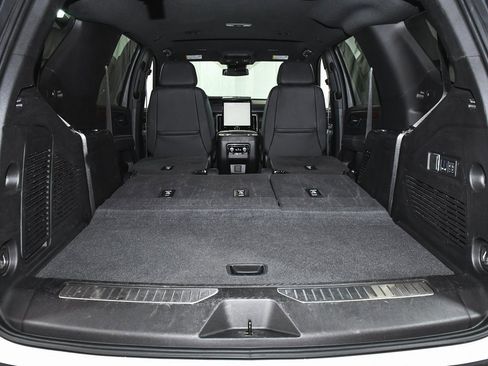 Used 2025 GMC Yukon Denali image 73