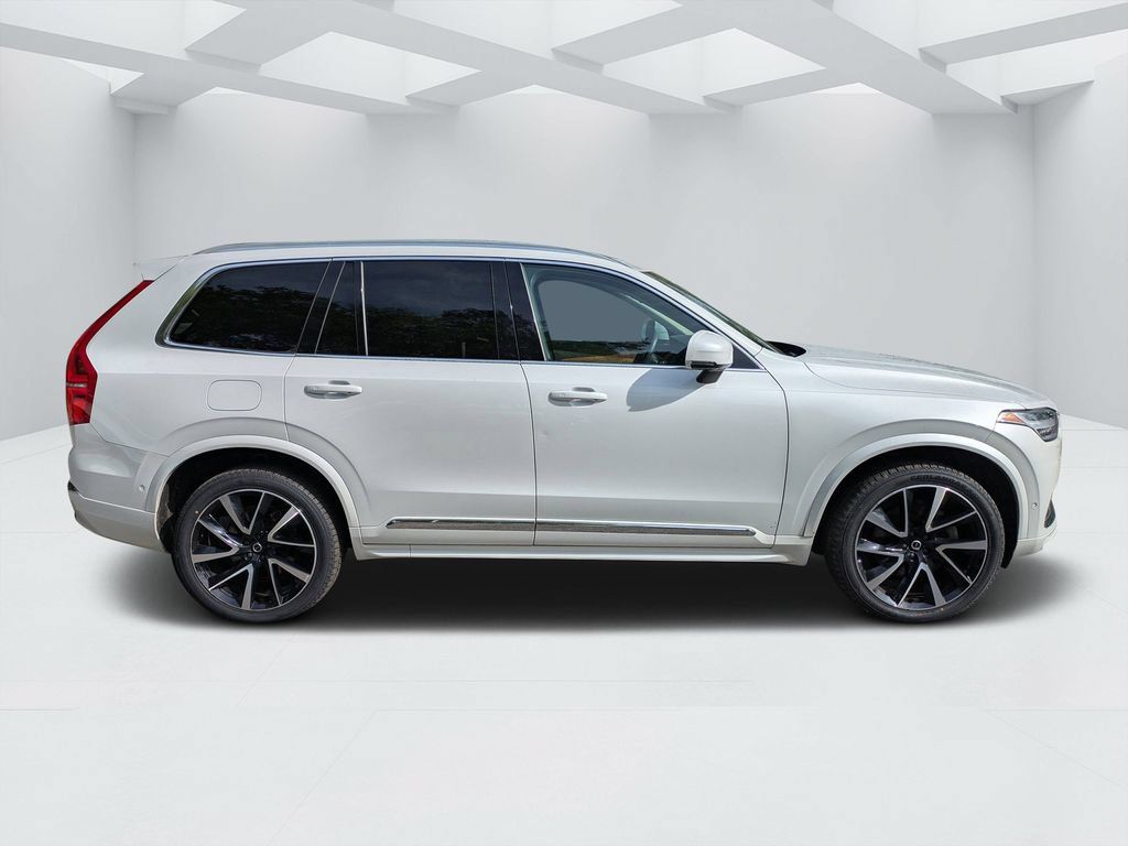 Certified 2023 Volvo XC90 B6 Plus w/ Protection Package AWD/4WD image 2