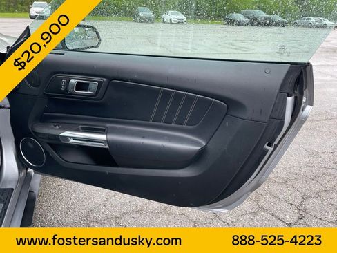 Used 2020 Ford Mustang Premium RWD image 17