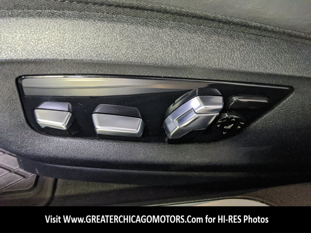 Used 2022 BMW 750i xDrive w/ Executive Package AWD/4WD image 36