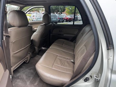 Used 2001 Toyota 4Runner Limited image 11