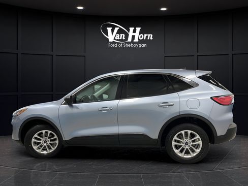 Used 2022 Ford Escape SE w/ Cold Weather Package AWD/4WD image 4