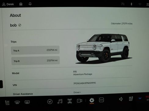 Used 2023 Rivian R1S Adventure image 28