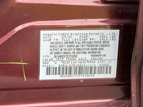 Used 2025 Nissan Sentra SV FWD image 21