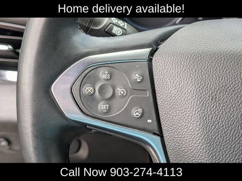 Used 2023 Chevrolet Traverse RS FWD image 44