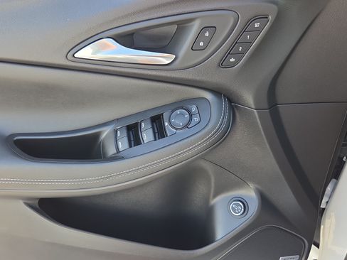 Certified 2024 Buick Encore GX Avenir w/ Avenir Convenience Package FWD image 27