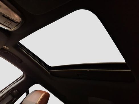 Used 2024 Dodge Durango GT image 17