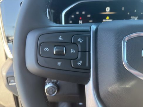 New 2026 GMC Sierra 2500 SLT w/ SLT Convenience Package image 16