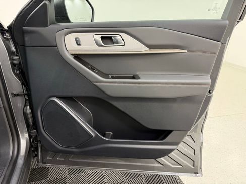 New 2026 Ford Explorer Active w/ Active Comfort Package image 27