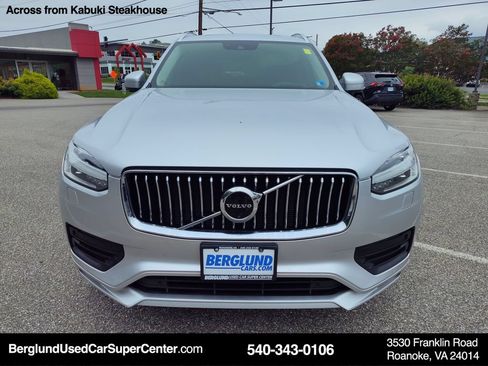 Used 2021 Volvo XC90 T6 Momentum w/ Advanced Package AWD/4WD image 9