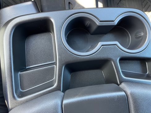 Used 2024 Chevrolet Silverado 1500 LT w/ Z71 Off-Road Package image 16