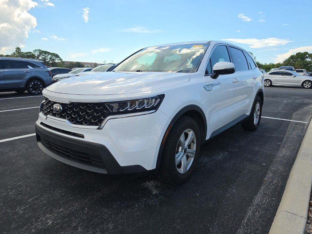 Used 2021 Kia Sorento LX FWD image 4