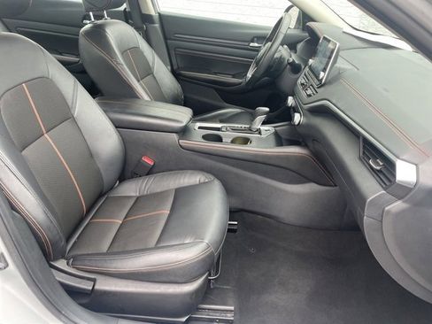 Used 2022 Nissan Altima 2.5 SR image 15
