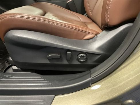 Used 2025 Subaru Outback Touring XT image 12