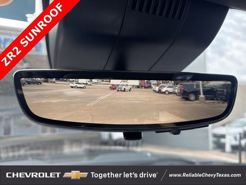 Used 2023 Chevrolet Silverado 1500 ZR2 w/ Technology Package image 33