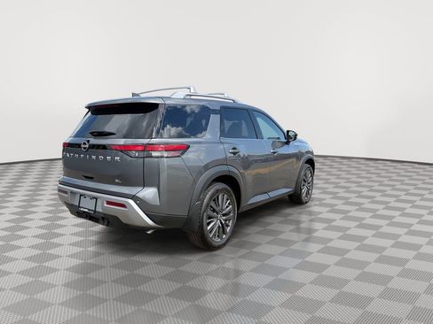 Certified 2025 Nissan Pathfinder SL w/ SL Premium Package FWD image 10