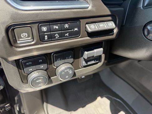 Used 2023 Chevrolet Tahoe High Country w/ Advanced Technology Package image 23