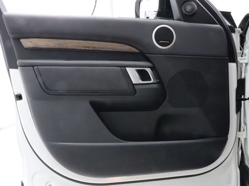 Used 2019 Land Rover Discovery HSE AWD/4WD image 40