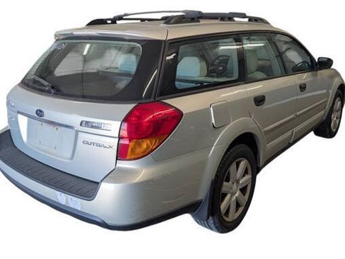 Used 2006 Subaru Outback 2.5i AWD/4WD image 5