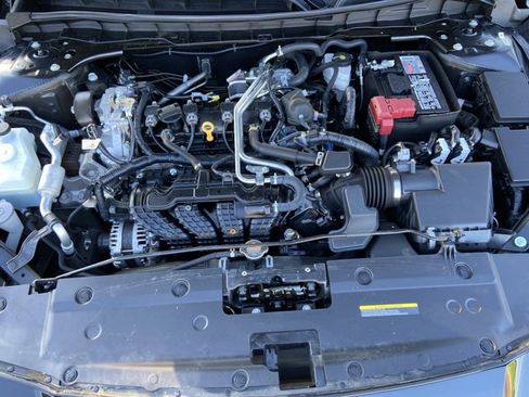 Used 2024 Nissan Altima 2.5 SV FWD image 27