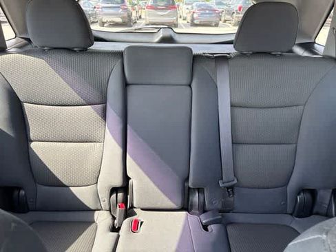 Used 2013 Kia Sorento LX w/ Convenience Pkg FWD image 24