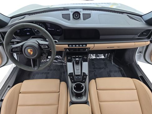 Used 2022 Porsche 911 Targa 4 GTS AWD/4WD image 9