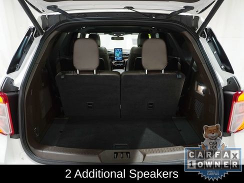 Used 2022 Ford Explorer King Ranch w/ Premium Technology Package image 11