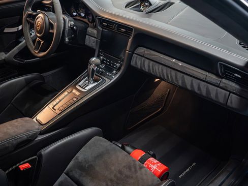 Used 2019 Porsche 911 GT3 RS image 13