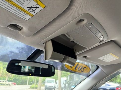 Used 2019 Nissan Pathfinder SV w/ Rock Creek Edition FWD image 17