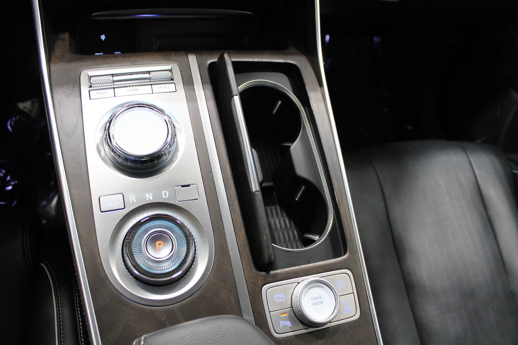 Used 2023 Genesis GV80 3.5T w/ Advanced Package AWD/4WD image 30