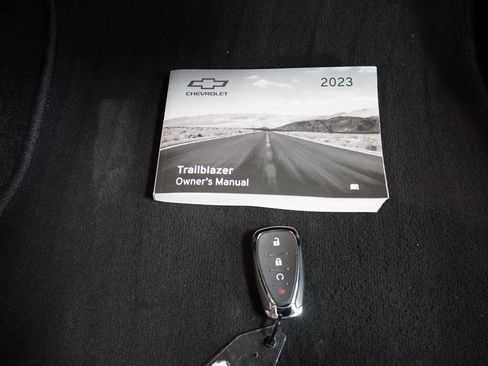 Used 2023 Chevrolet TrailBlazer RS w/ Convenience Package image 24