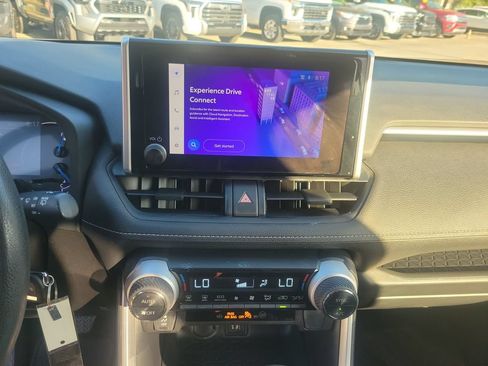 Certified 2023 Toyota RAV4 LE AWD/4WD image 23