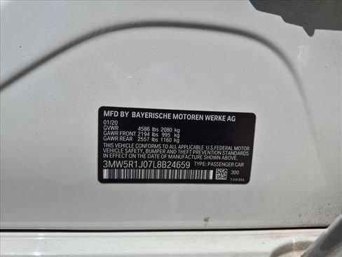 Used 2020 BMW 330i Sedan w/ Convenience Package RWD image 6