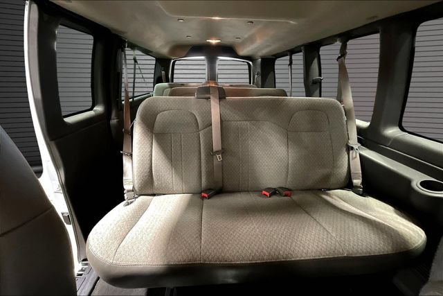 Used 2021 Chevrolet Express 2500 LT w/ LT Preferred Equipment Group RWD image 17