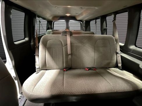 Used 2021 Chevrolet Express 2500 LT w/ LT Preferred Equipment Group RWD image 17