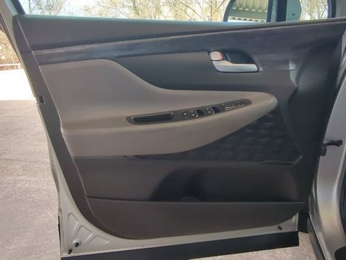 Used 2020 Hyundai Santa Fe SE image 24