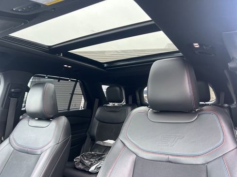 Used 2023 Ford Explorer ST w/ Equipment Group 401A image 26