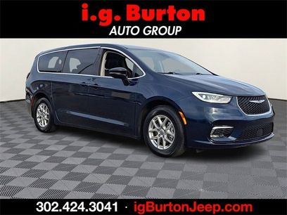 Certified 2024 Chrysler Pacifica Touring-L