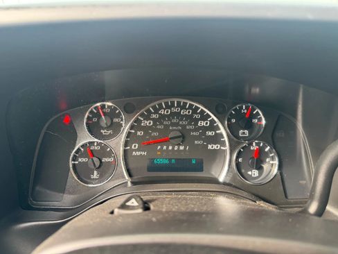 Used 2017 Chevrolet Express 3500 LS image 49