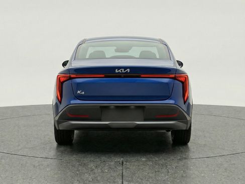Used 2025 Kia K4 LXS image 7