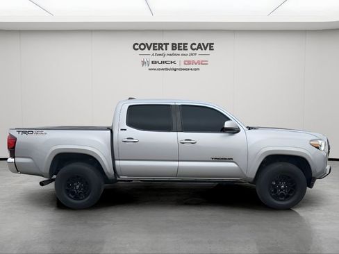 Used 2021 Toyota Tacoma SR5 image 11