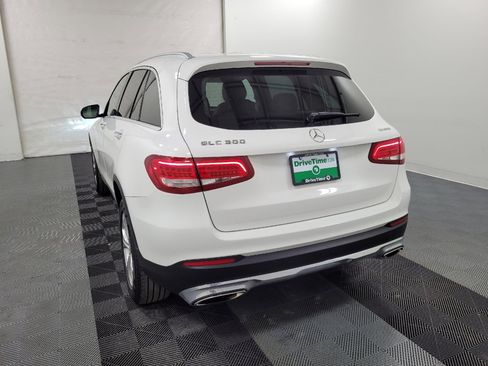 Used 2018 Mercedes-Benz GLC 300 4MATIC w/ Premium Package image 5