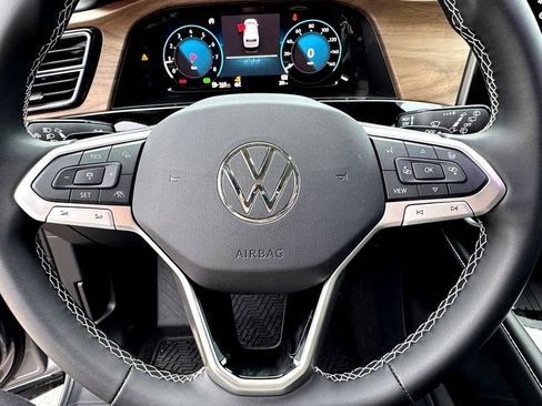 New 2026 Volkswagen Atlas SE FWD image 12