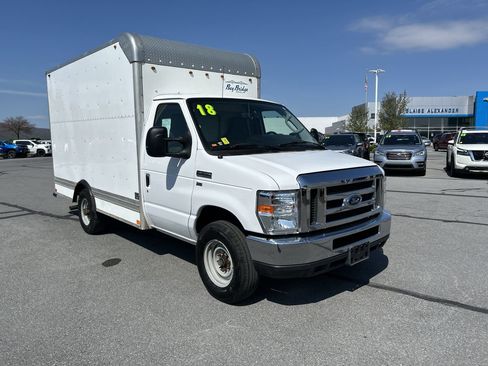 Used 2018 Ford E-350 and Econoline 350 Super Duty w/ Power Windows & Locks Group RWD image 1