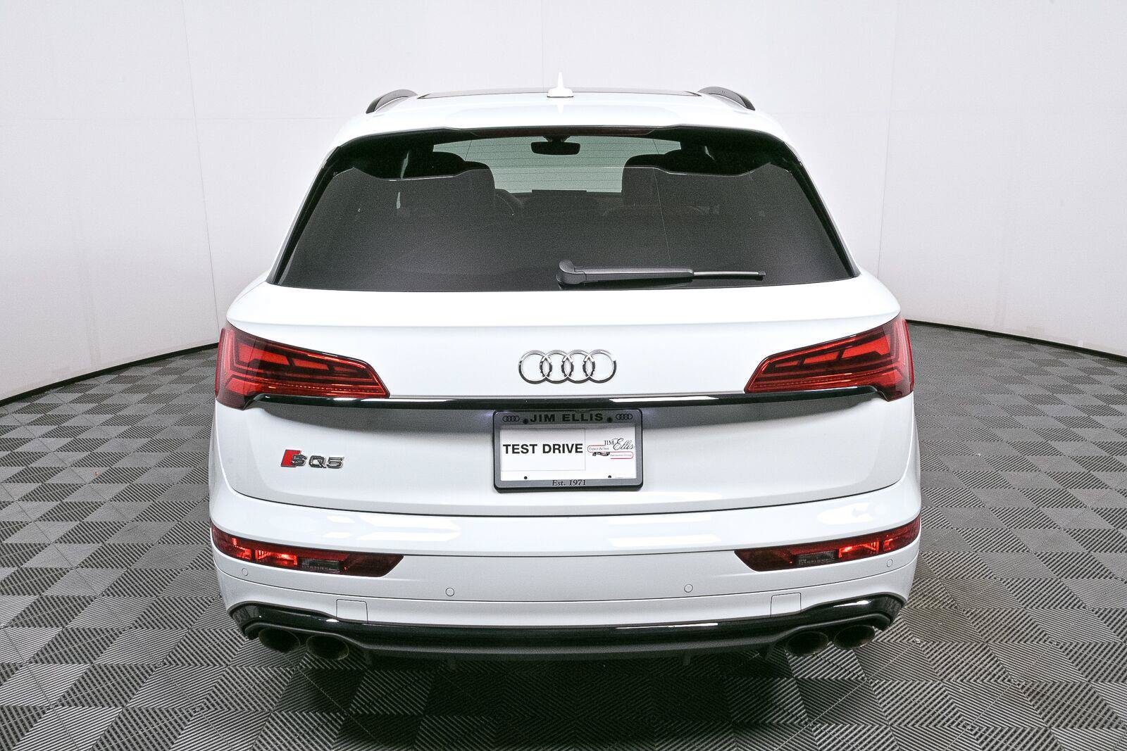 Used 2024 Audi SQ5 Premium Plus AWD/4WD image 31