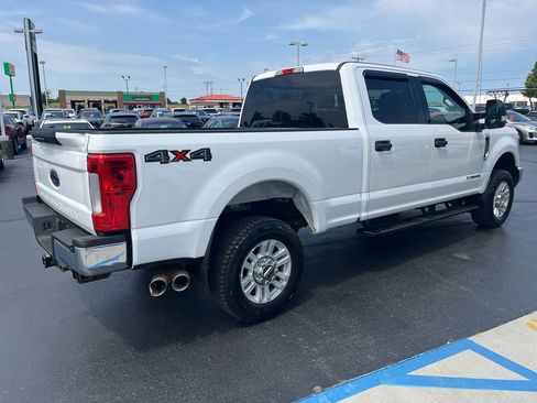 Used 2019 Ford F250 XLT AWD/4WD image 7