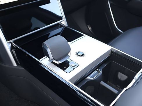 New 2026 Land Rover Range Rover SE AWD/4WD image 25