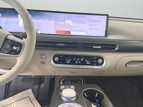 New 2026 Genesis GV60 RWD image 17